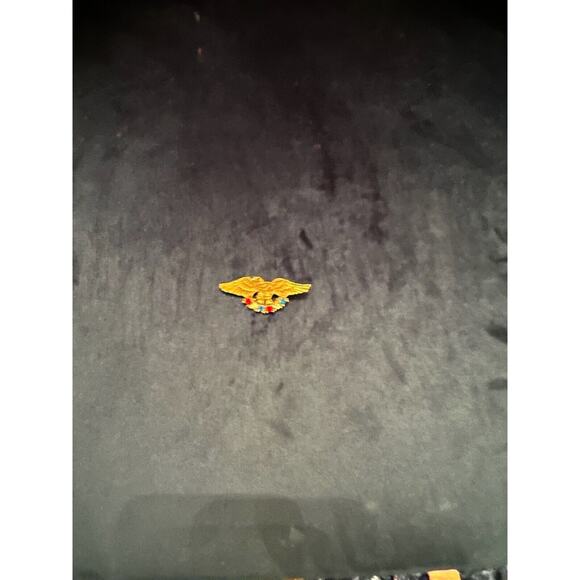 Vintage Eagle Gold Tone Pin Brooch Red White Blue‎ Rhinestones Patriotic - Picture 2 of 10